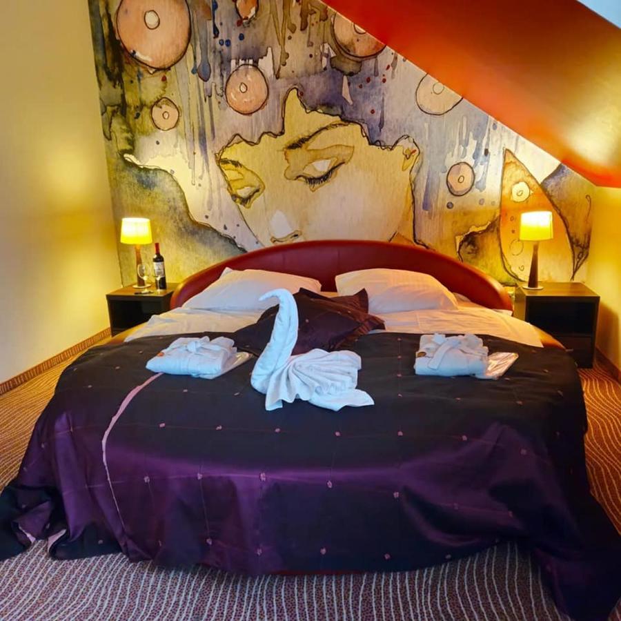 Hotel Azalia&Spa Niepołomice Kültér fotó